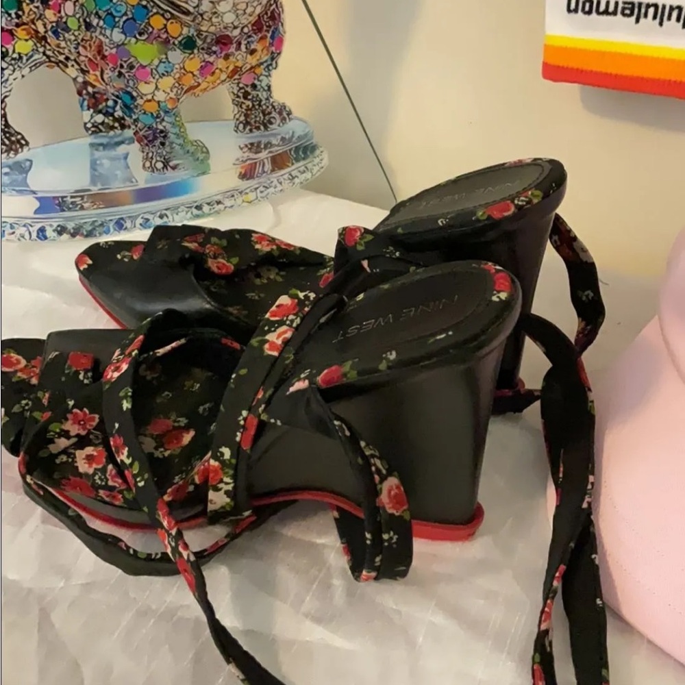 Nine West Black and Red Floral Wedge Sandals